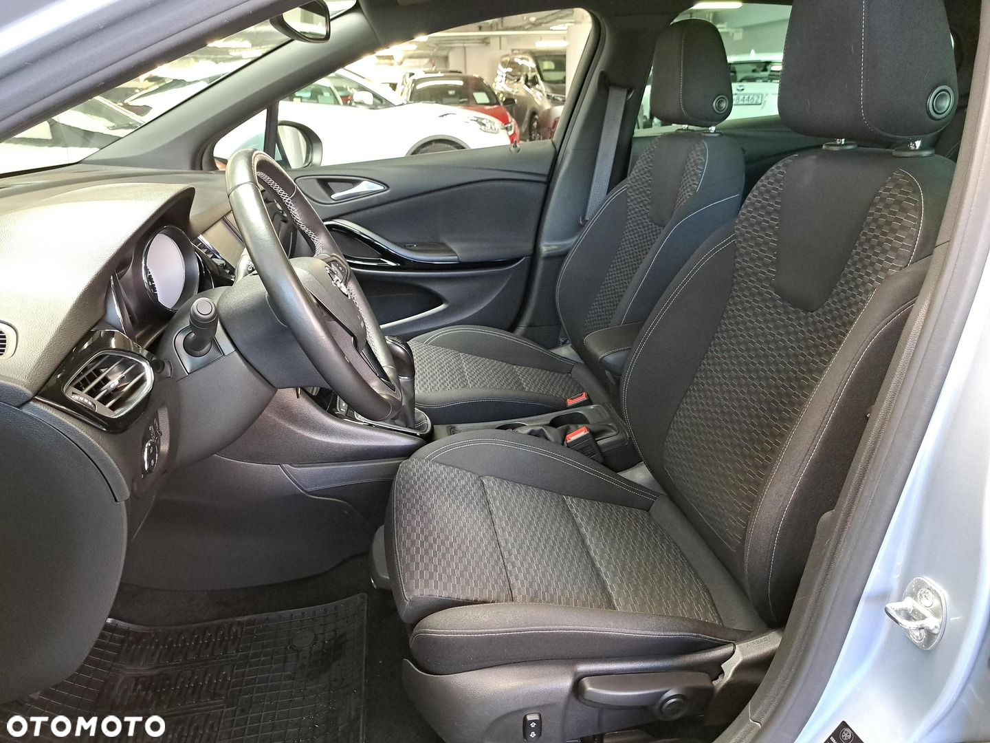 Opel Astra V 1.4 T Dynamic - 10