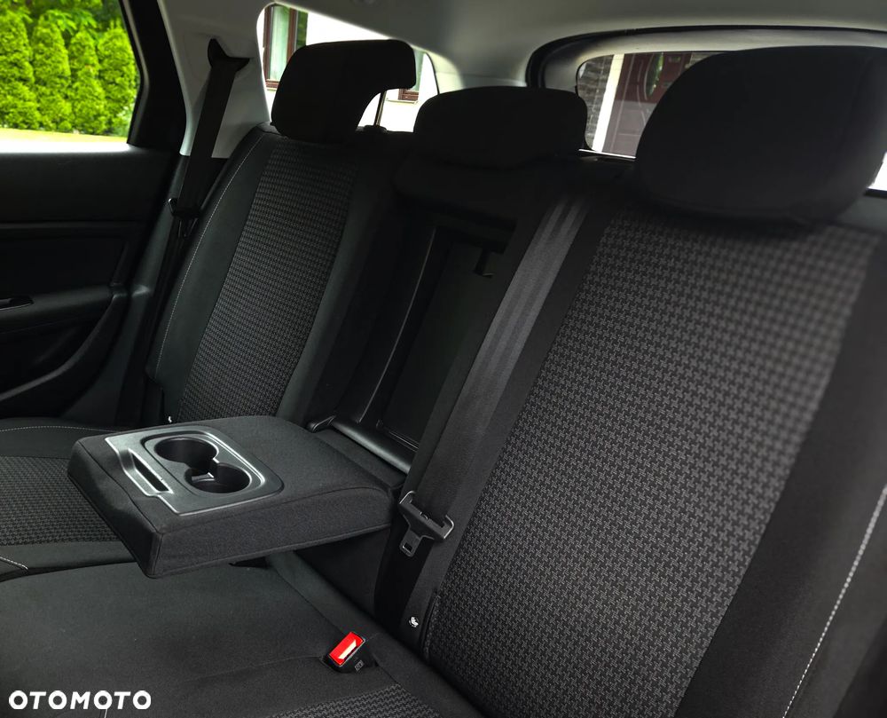 Peugeot 308 BlueHDi 130 Stop & Start Active Business-Paket - 29