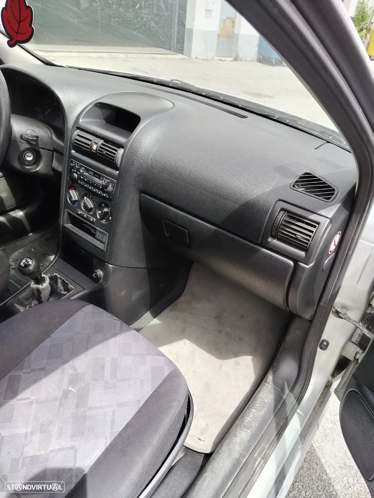 Opel Astra 1.4i 16V - 5