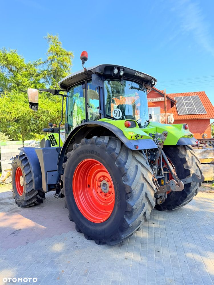 Claas Arion 650 - 7