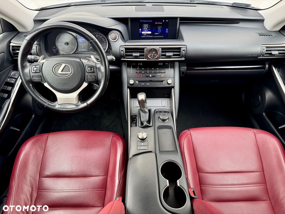 Lexus IS 200t / 300 Elegance - 13
