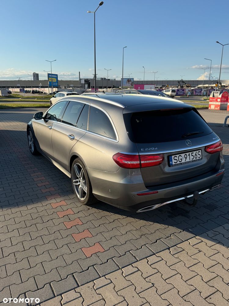 Mercedes-Benz Klasa E 220 d 4-Matic 9G-TRONIC - 4