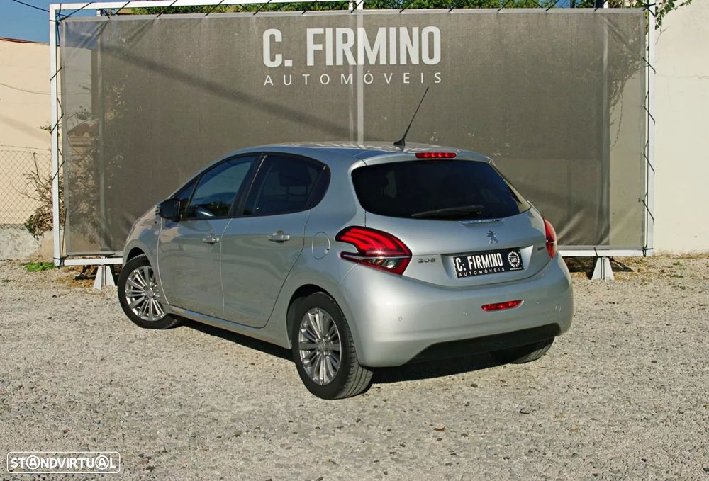 Peugeot 208 1.2 PureTech Style - 9