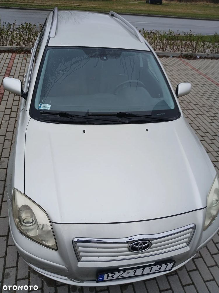 Toyota Avensis 1.8 VVT-i Sol - 20