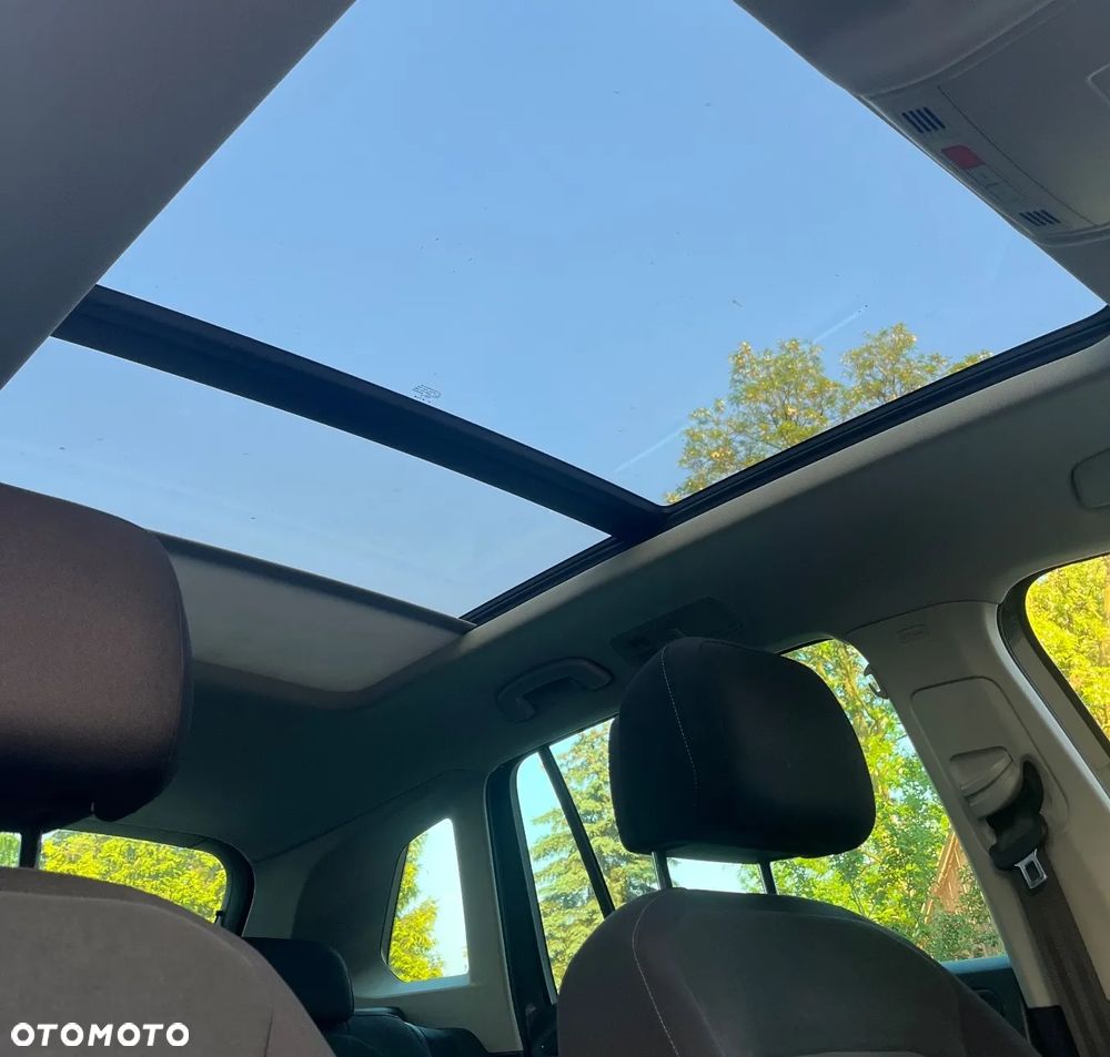 Volkswagen Tiguan - 12