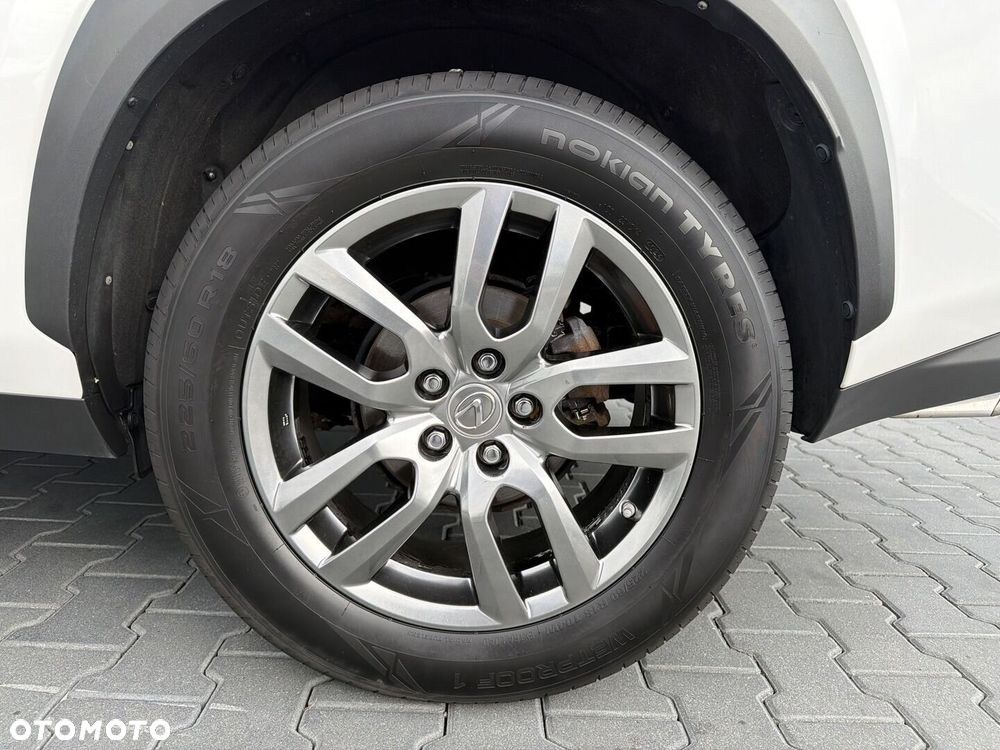 Lexus NX 200t Elite AWD - 18