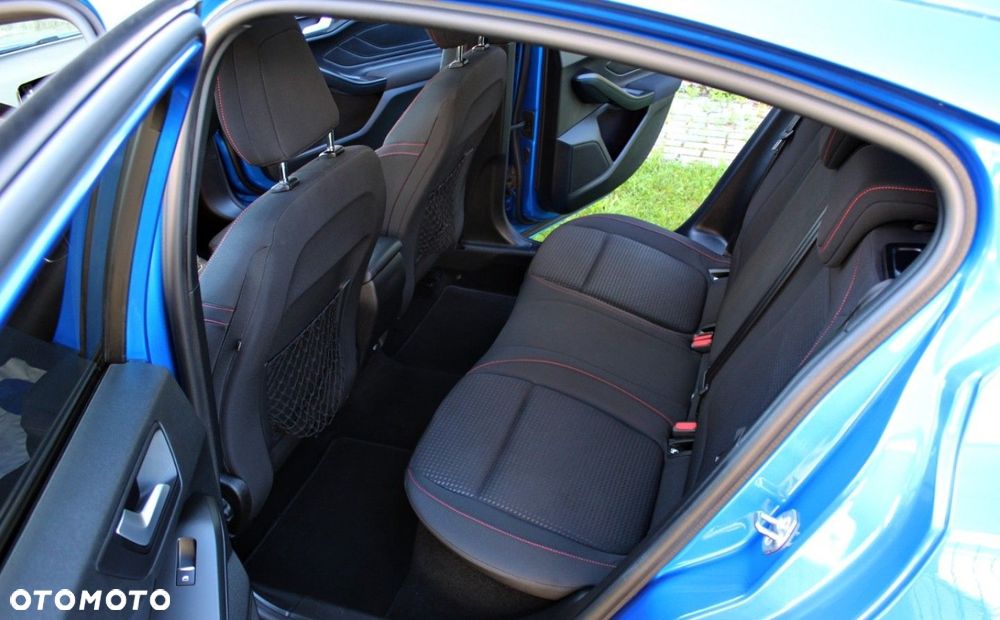 Ford Focus - 11