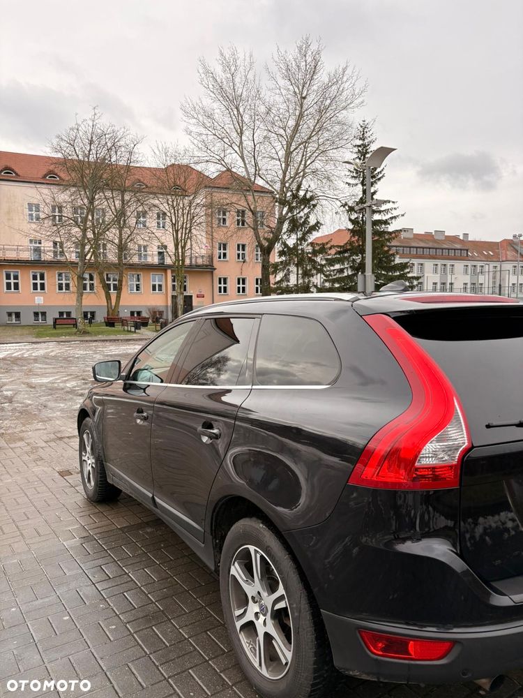 Volvo XC 60 - 4