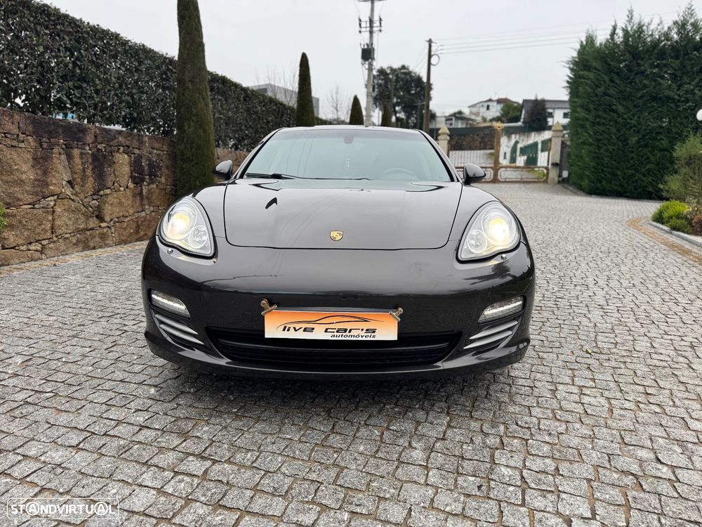 Porsche Panamera 4 PDK Platinum Edition - 11
