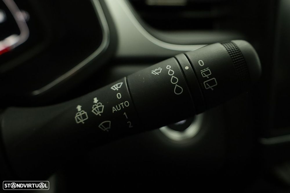 Renault Captur 1.0 TCe Techno Bi-Fuel - 17