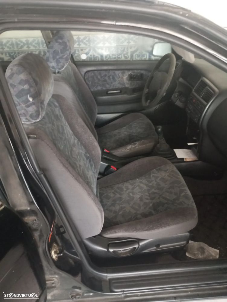 Nissan Almera 1.4 SLX - 1