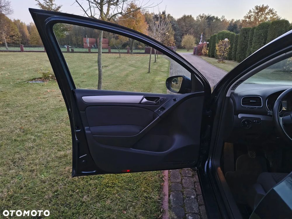 Volkswagen Golf 1.6 TDI BlueMotion Technology Cup - 9