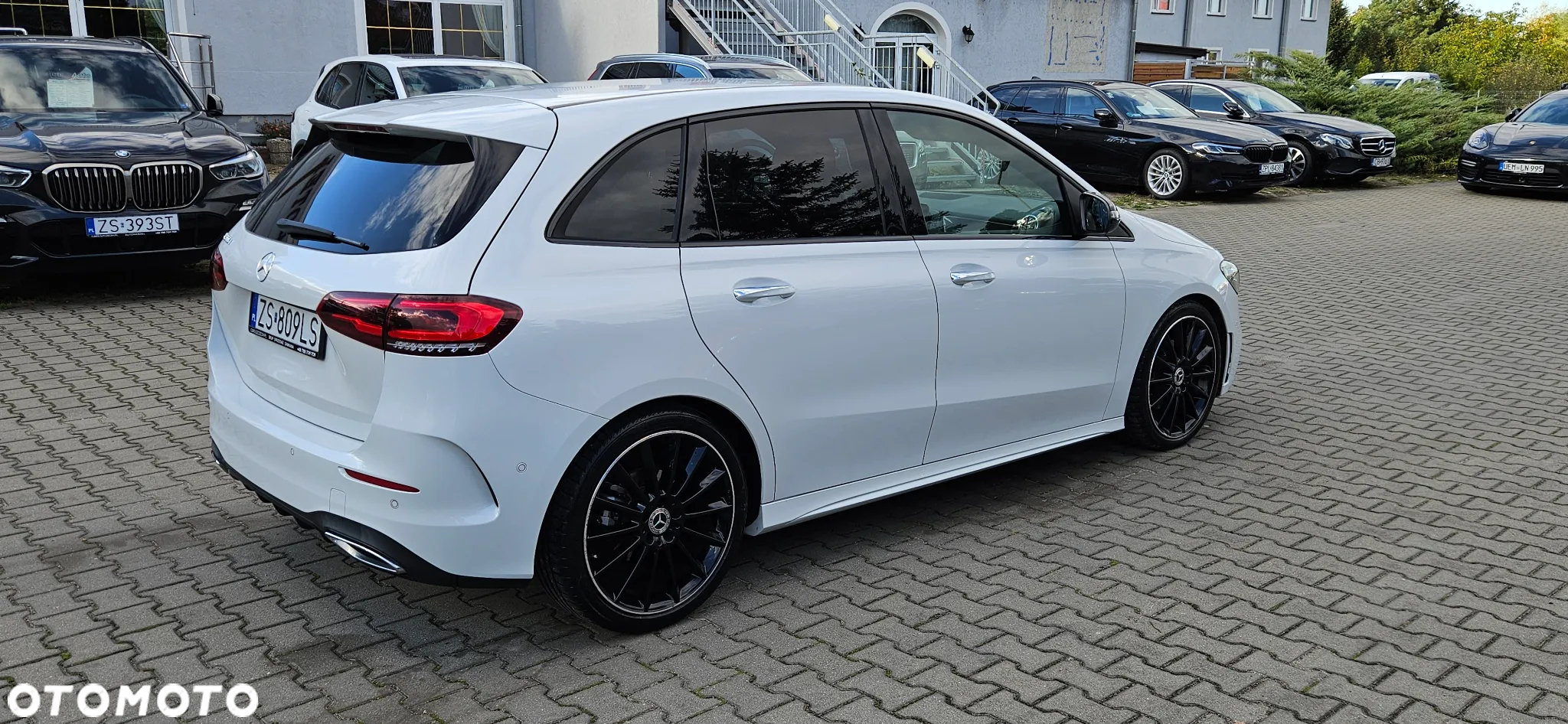 Mercedes-Benz Klasa B 200 d AMG Line 8G-DCT - 8
