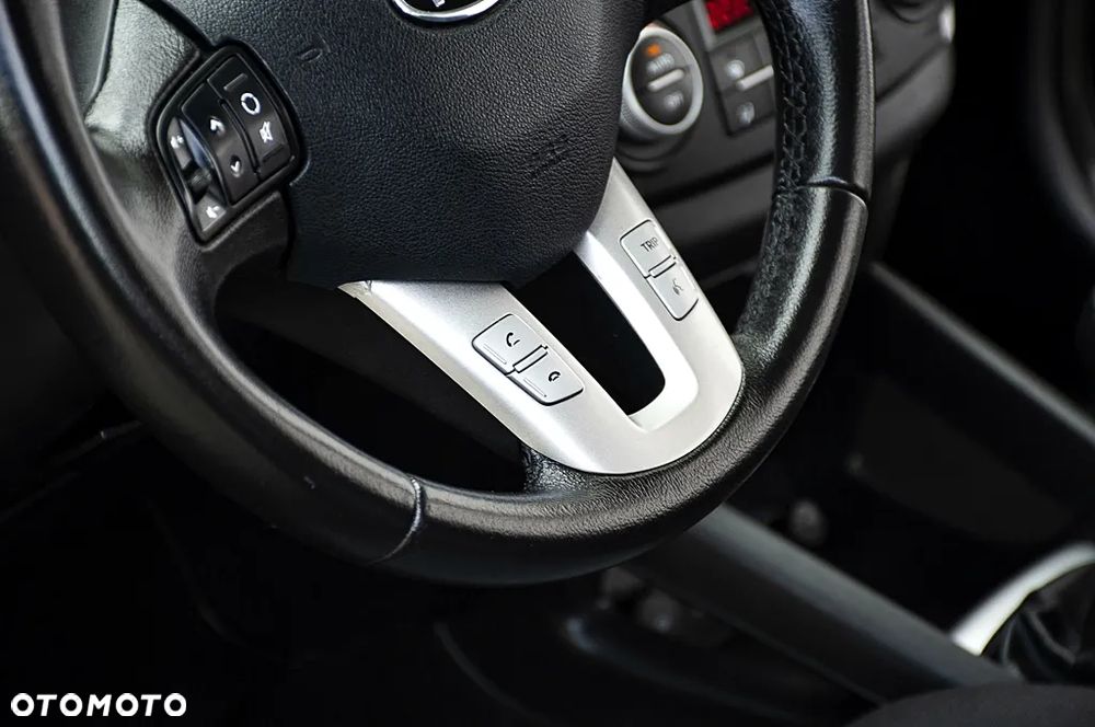 Kia Ceed 1.6 CVVT Dream-Team Edition - 21