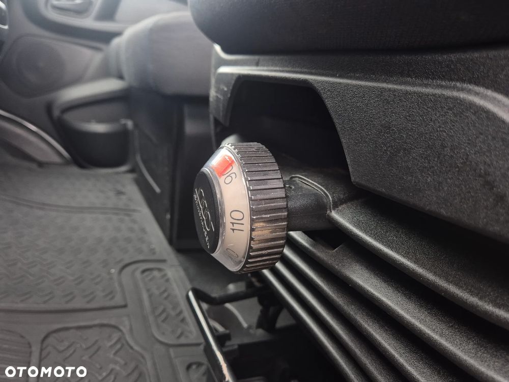 Iveco Daily 35C16, firana, kontener 8PAL, Winda 750KG, klimatyzacja, bliźniaki - 10