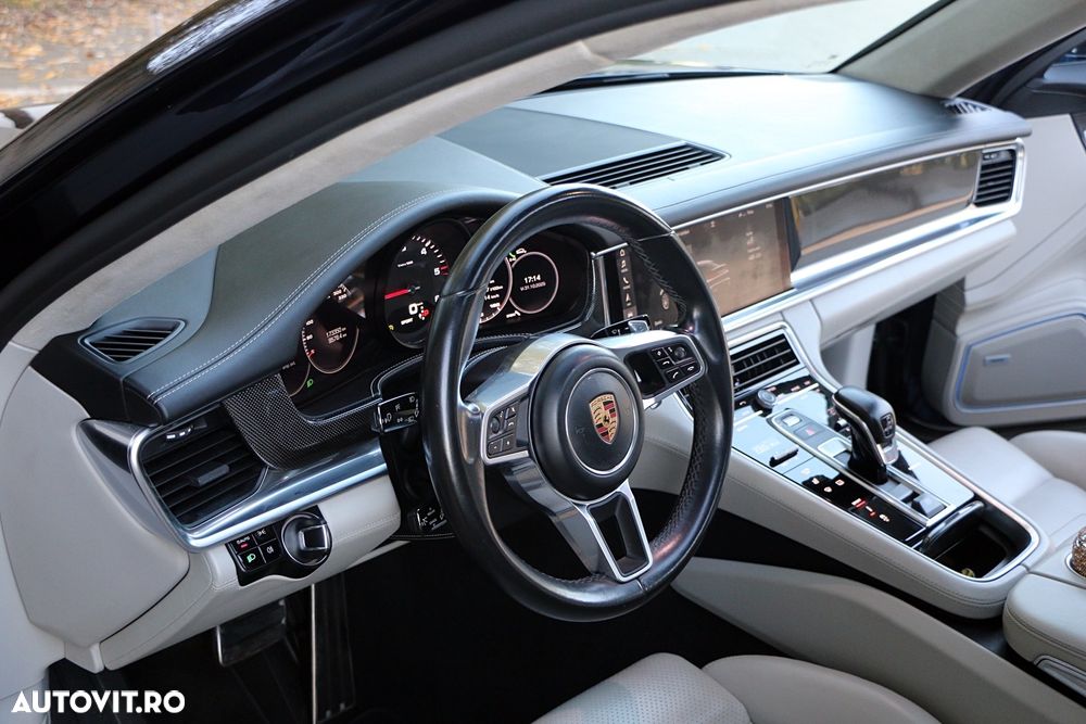 Porsche Panamera - 14