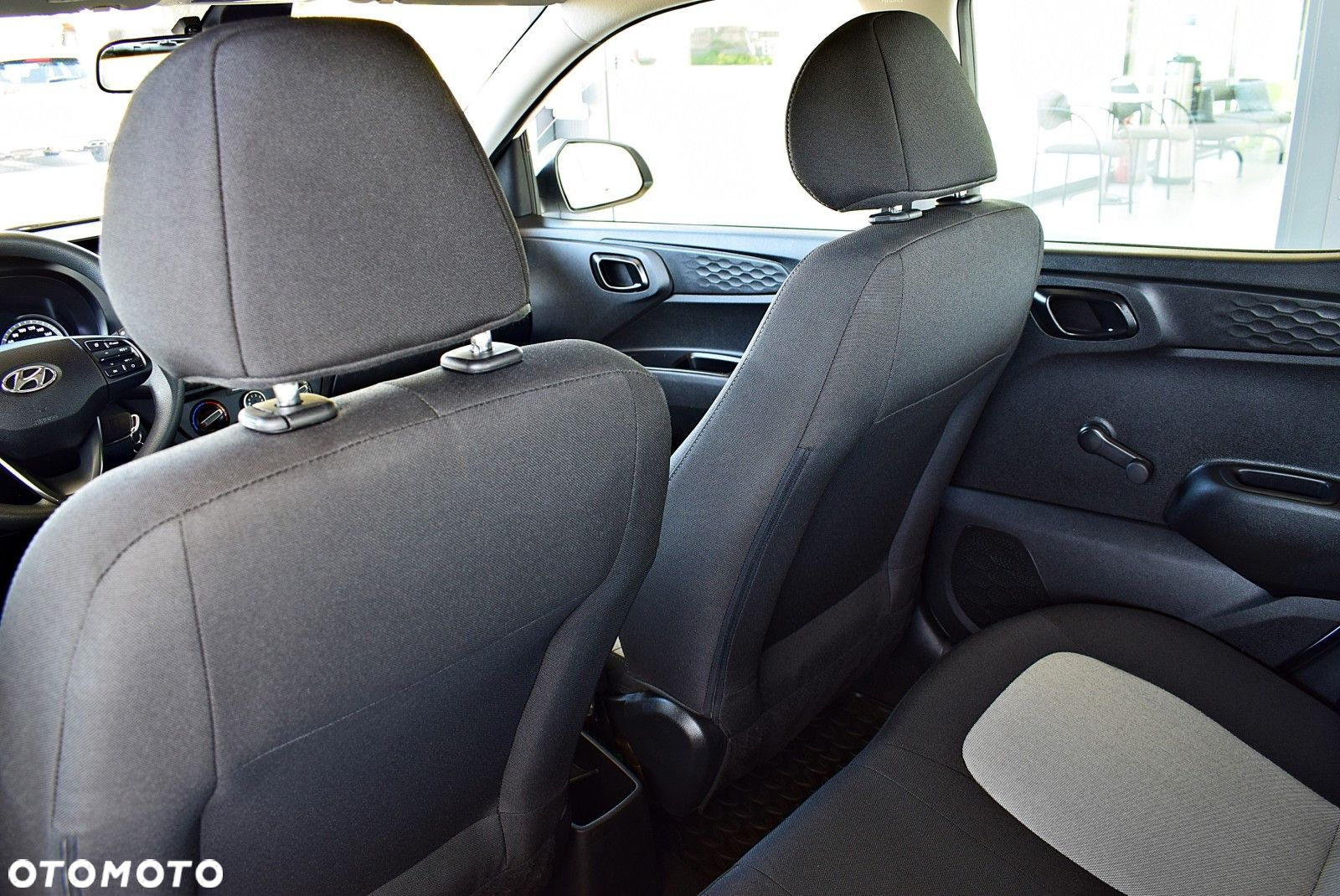 Hyundai i10 - 12