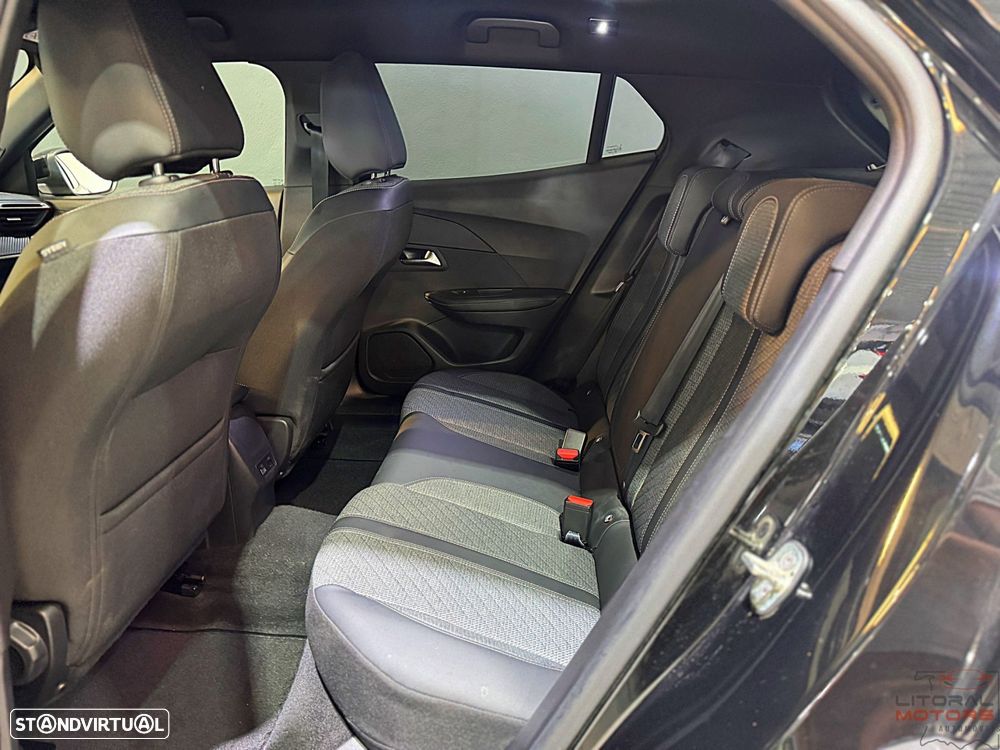 Peugeot 2008 1.2 PureTech Allure Pack - 16