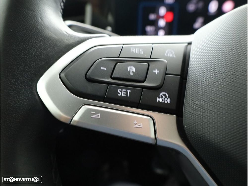 VW Passat Variant - 19