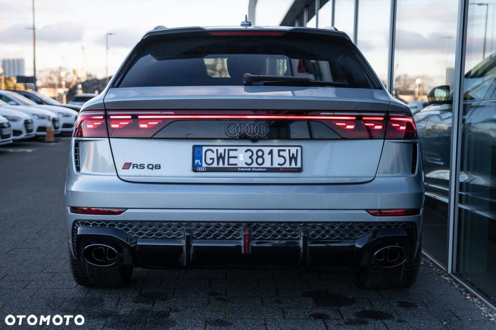 Audi RS Q8 - 4