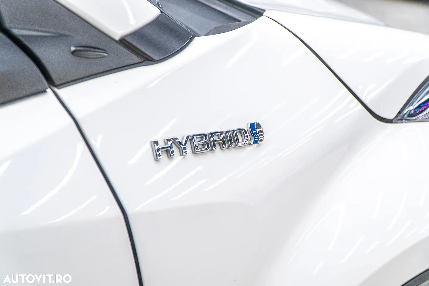 Toyota C-HR 1.8 HSD 122 CP 4x2 CVT Cult - 39