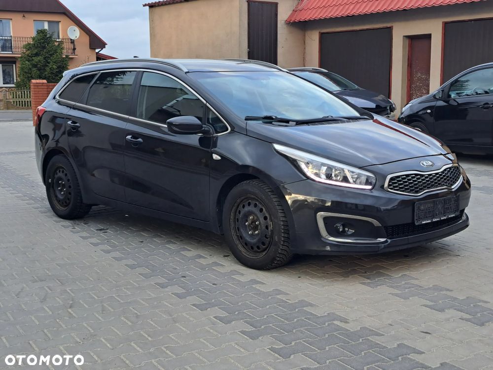 Kia Ceed 1.6 CRDi Vision - 11
