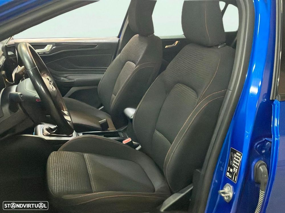 Ford Focus 1.0 EcoBoost MHEV ST-Line - 15