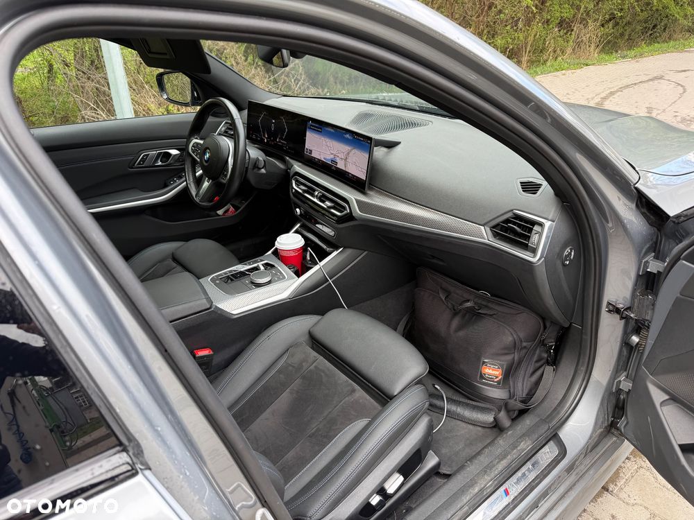 BMW Seria 3 330i xDrive M Sport sport - 26