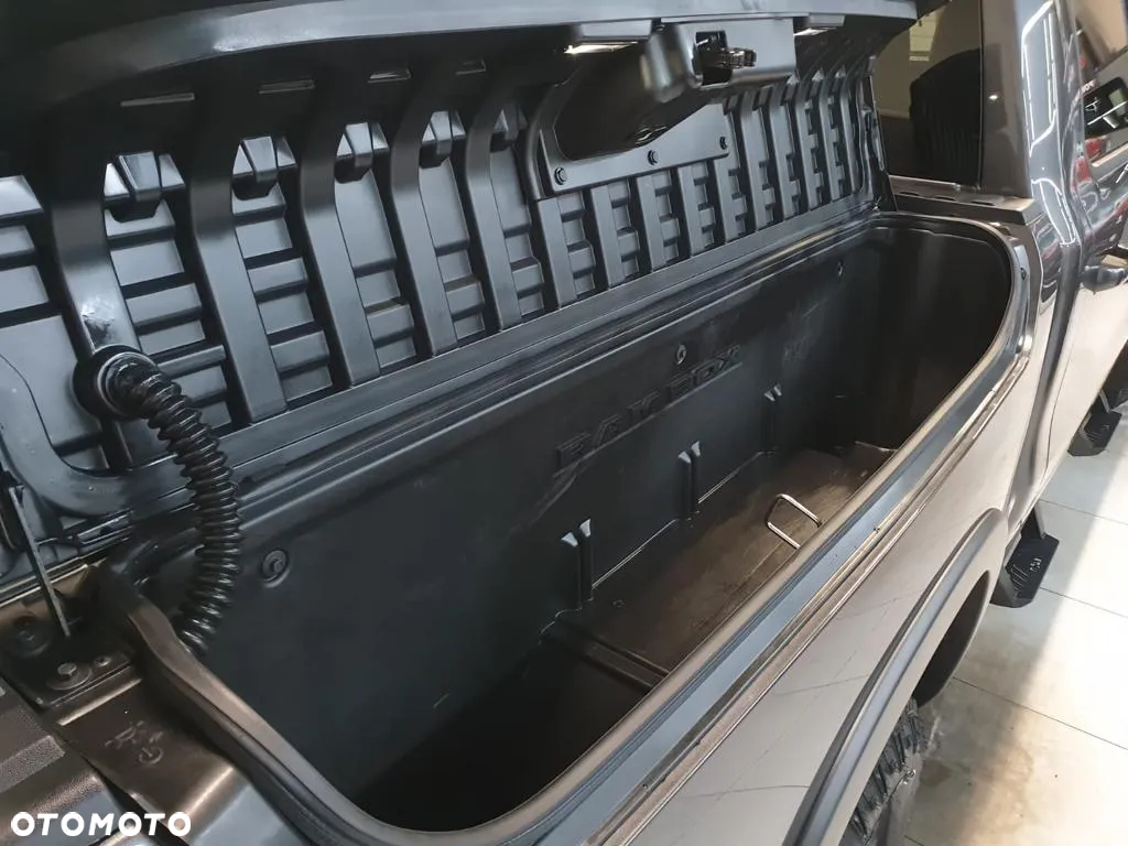 Dodge RAM 1500 5.7 4x4 - 21