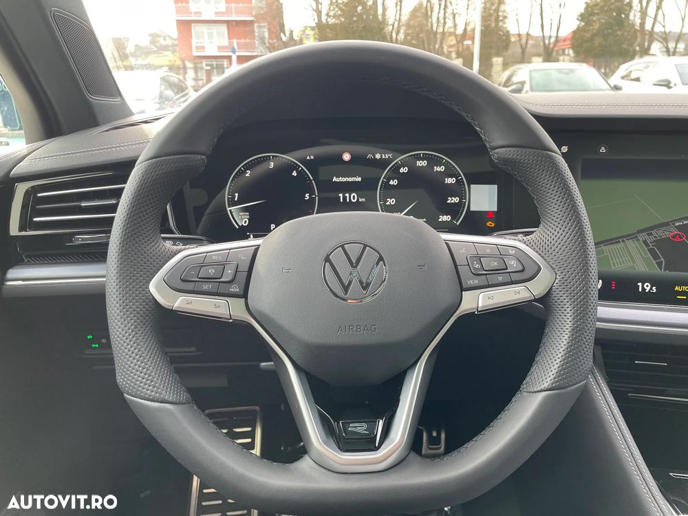 Volkswagen Touareg - 28