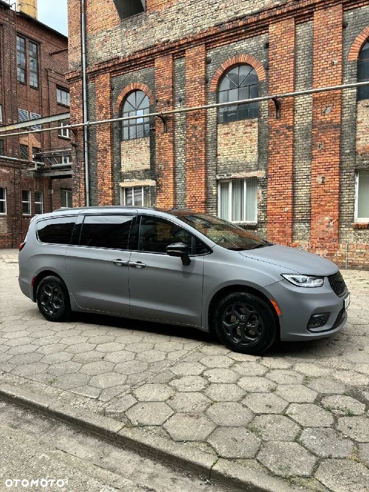 Chrysler Pacifica - 9