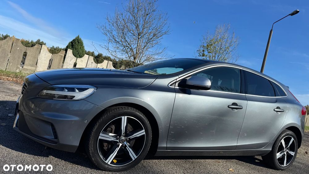 Volvo V40 D3 Geartronic RDesign - 4