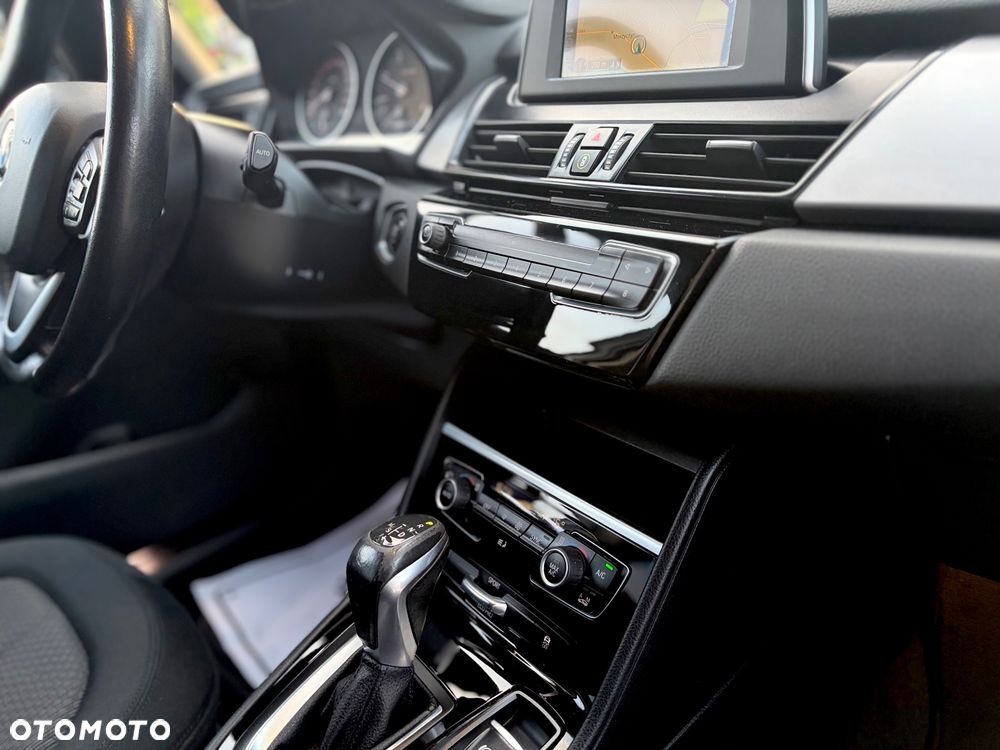 BMW Seria 2 218d Sport-Aut Advantage - 15
