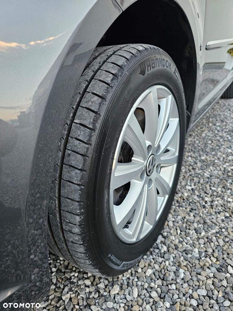 Volkswagen Touran 2.0 TDI DPF Highline - 8