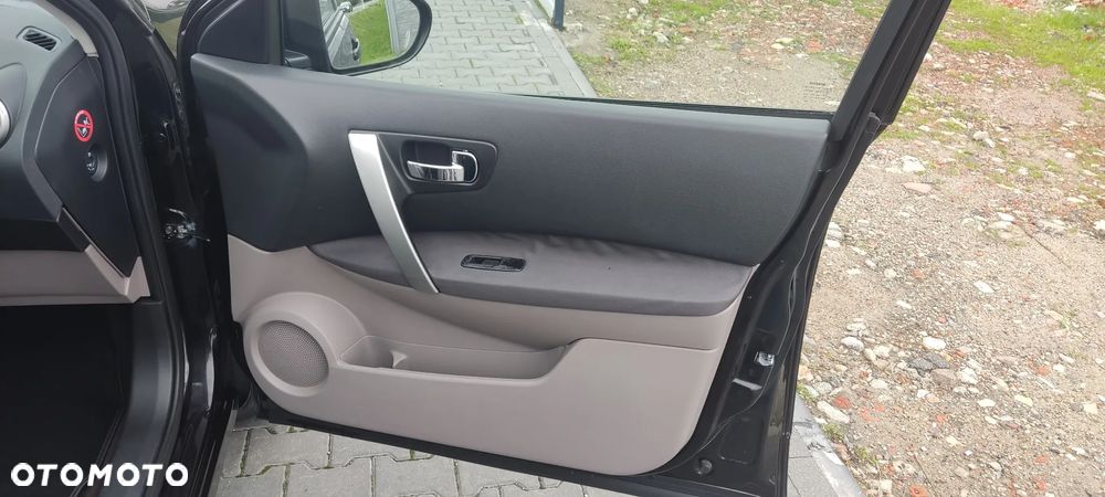Nissan Qashqai+2 2.0 Acenta - 21
