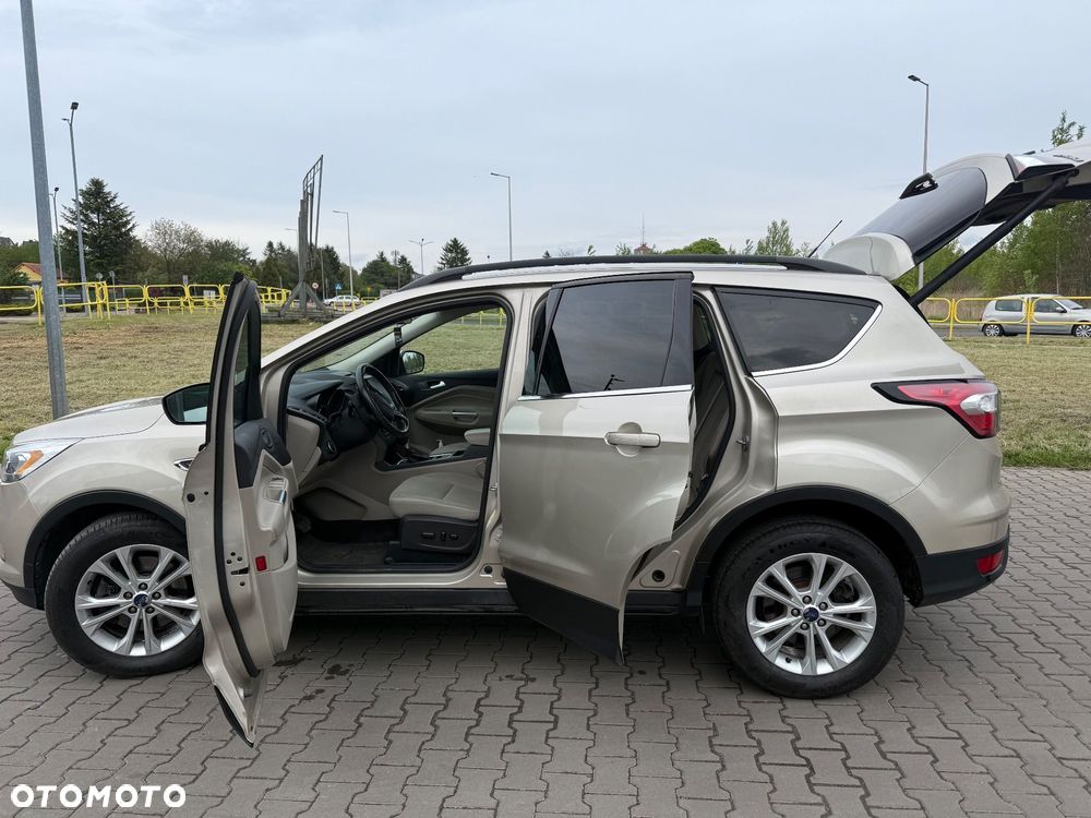 Ford Escape 1.5 EcoBoost AWD SE - 8