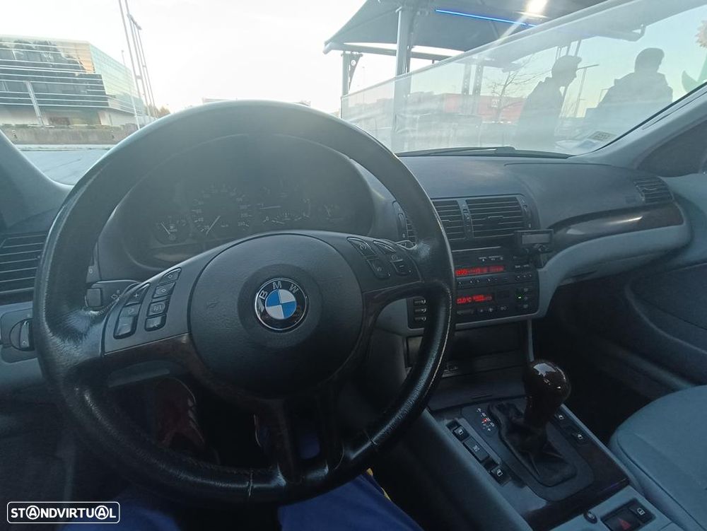 BMW 320 dA Sport - 8