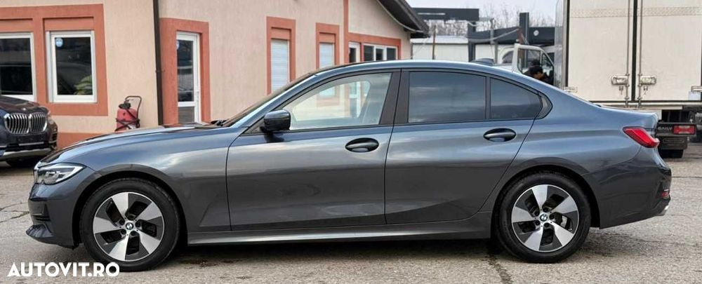 BMW Seria 3 320i AT - 4