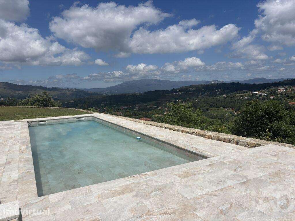 Casa tradicional T4 em Fornelos e Queijada de 144,00 m2 - Grande imagem: 2/16