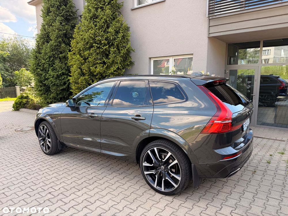 Volvo XC 60 T8 Plug-In Hybrid AWD R-Design - 3