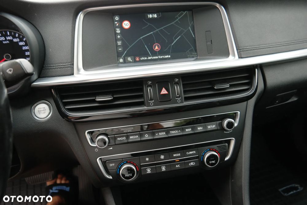 Kia Optima - 28