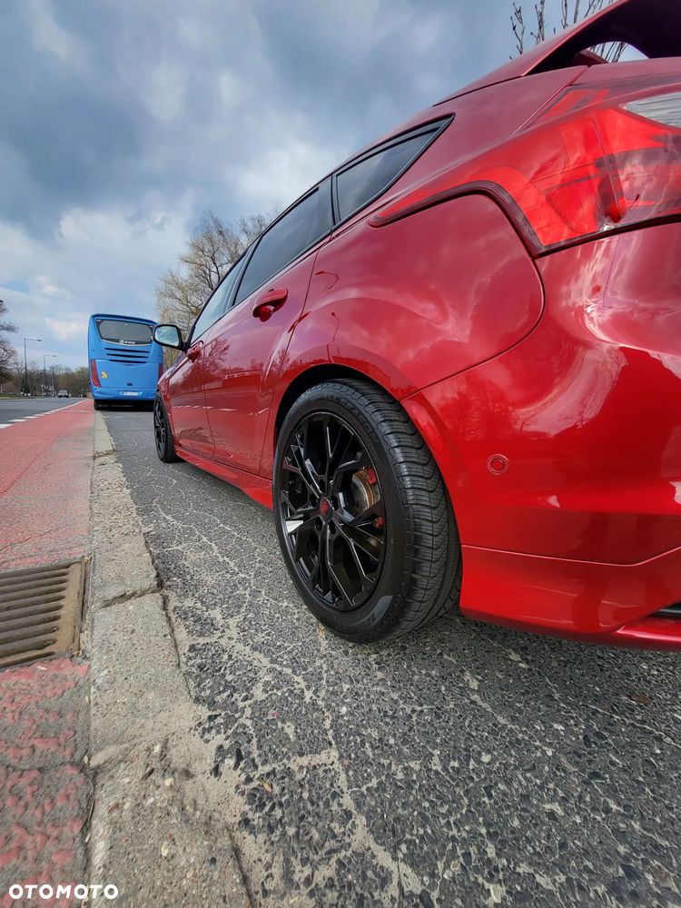 Ford Focus 2.0 EcoBoost ST - 4