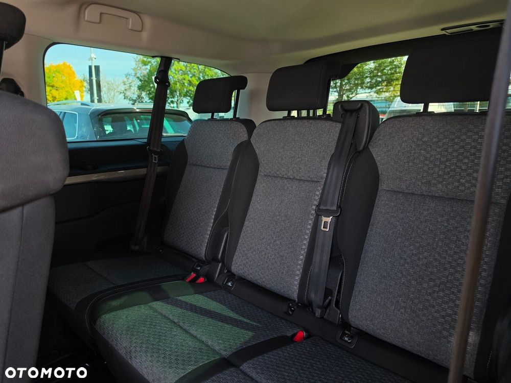 Peugeot Traveller 2.0 BlueHDi Long Business EAT8 - 29