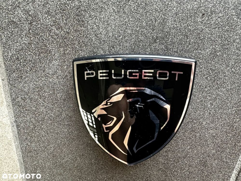PEUGEOT 2008 II LIFT LOGO ZNACZEK EMBLEMAT ATRAPY - 3