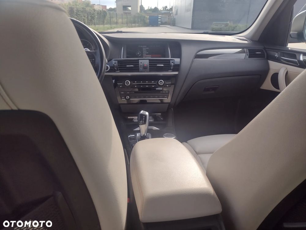 BMW X3 xDrive20d - 10