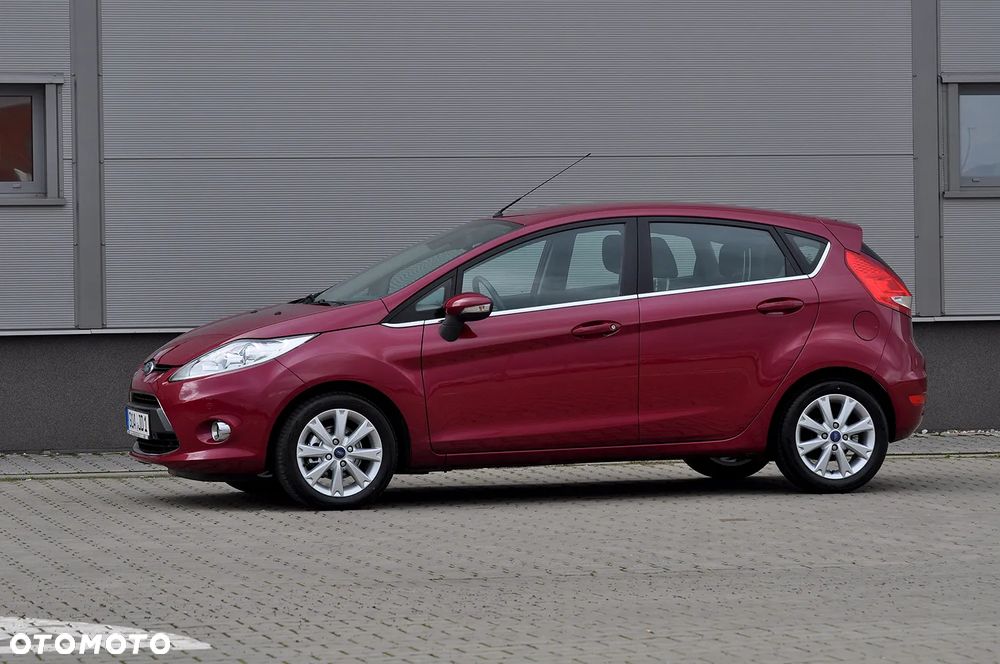 Ford Fiesta 1.6 Ti-VCT Titanium - 19
