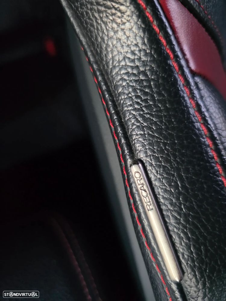 Mercedes-Benz A 45 AMG 4Matic Speedshift 7G-DCT - 22