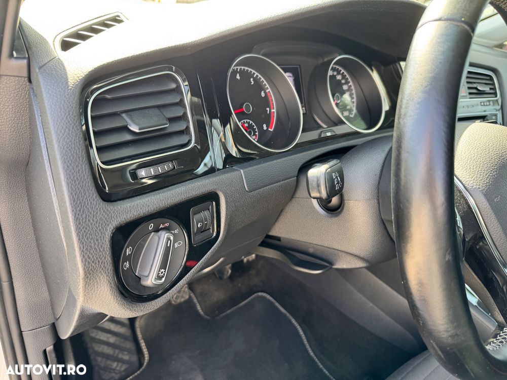 Volkswagen Golf 1.2 TSI BlueMotion Technology Cup - 12