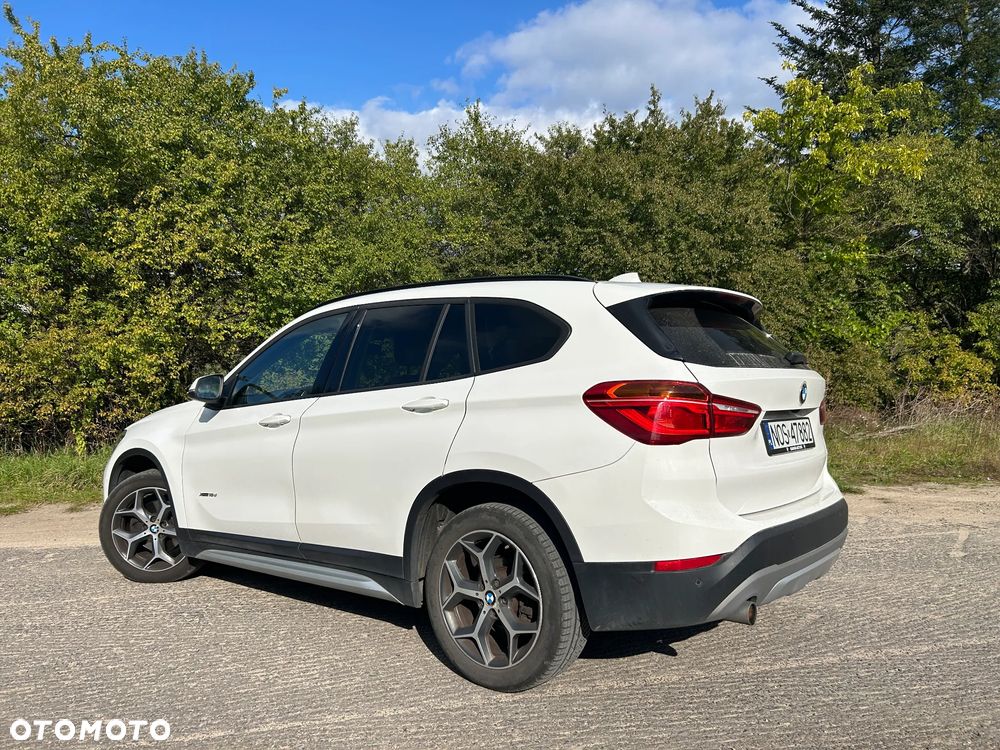 BMW X1 sDrive18d xLine - 10