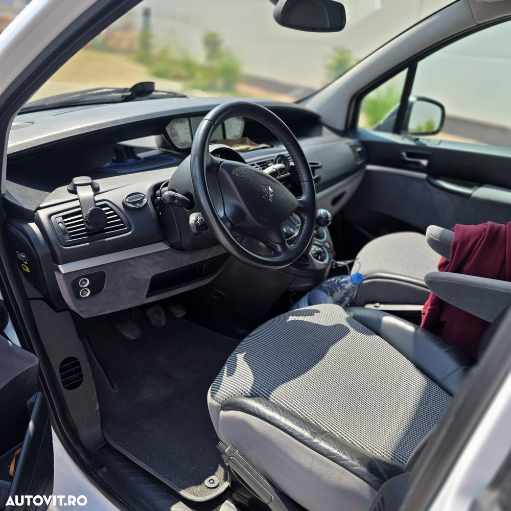 Peugeot 807 - 9